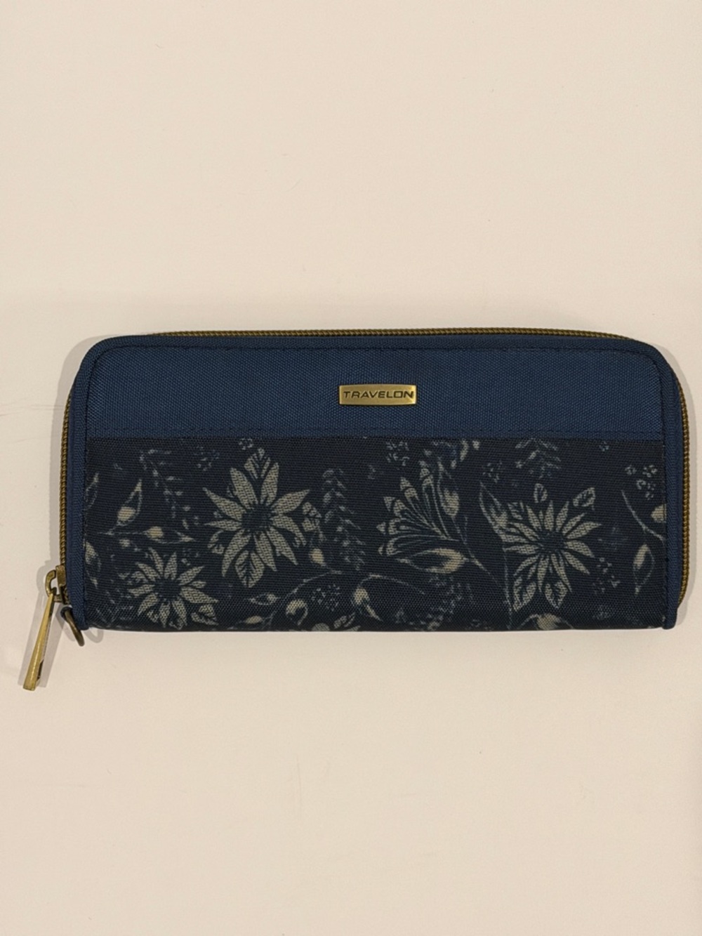 Travelon Navy Floral Zip Wallet